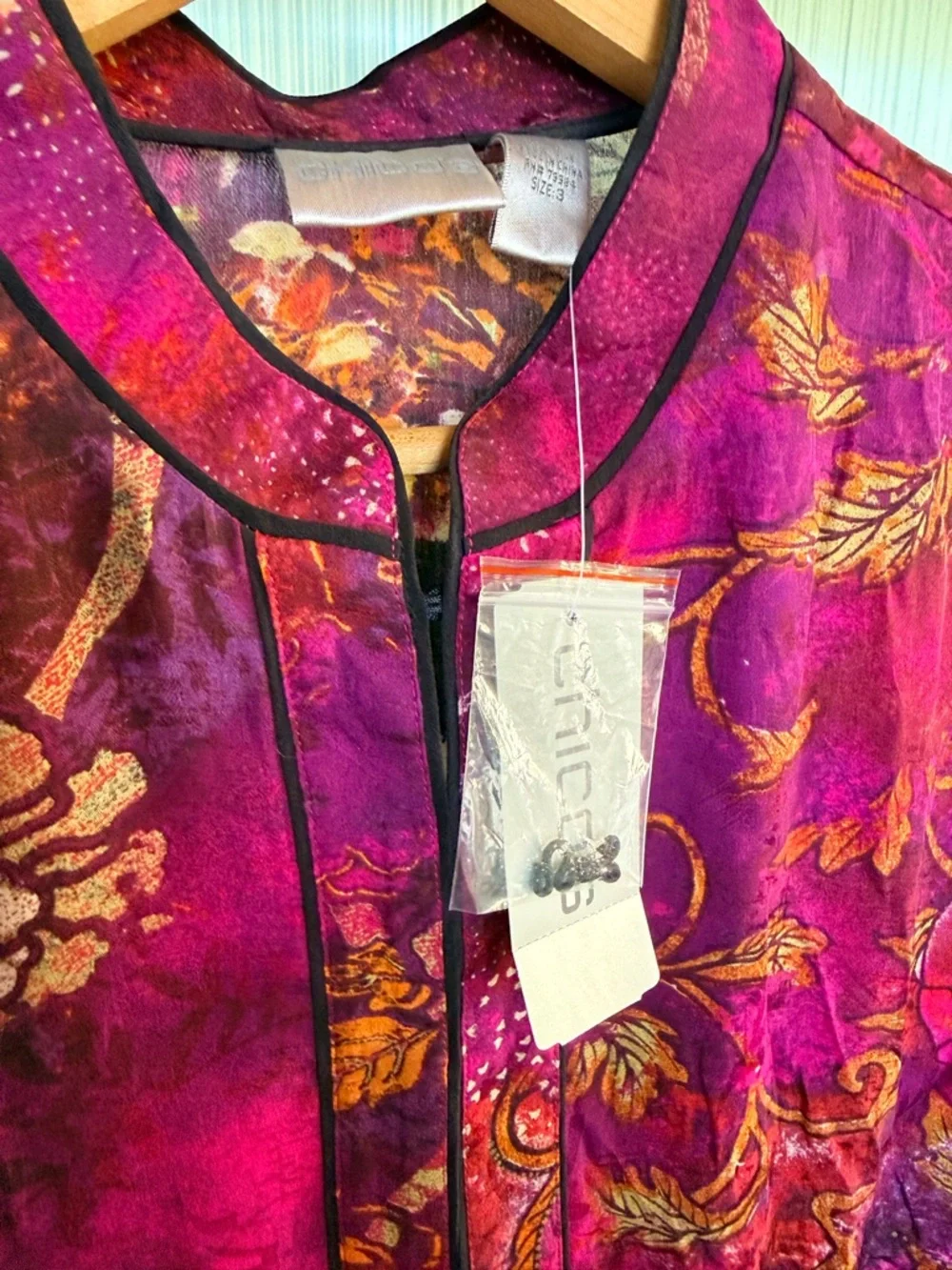 STUNNING NWT Chico's Artistico Vibrant Geisha Artsy Floral Silk Tunic Top - Picture 7 of 11